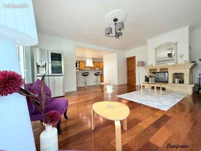 Maison 5 pièces 150 m²