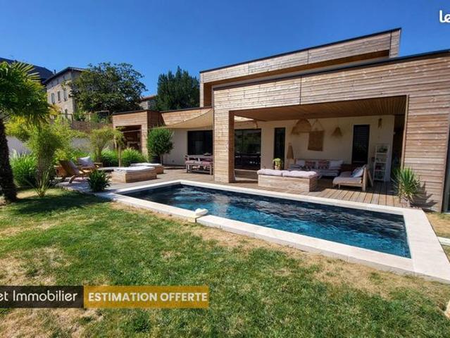 Maison 6 pièces 180 m²