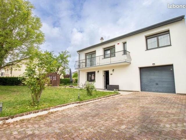 Maison 5 pièces 150 m²