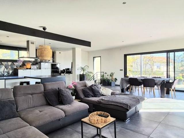 Maison 5 pièces 150 m²