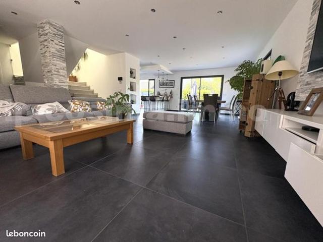 Maison 5 pièces 150 m²