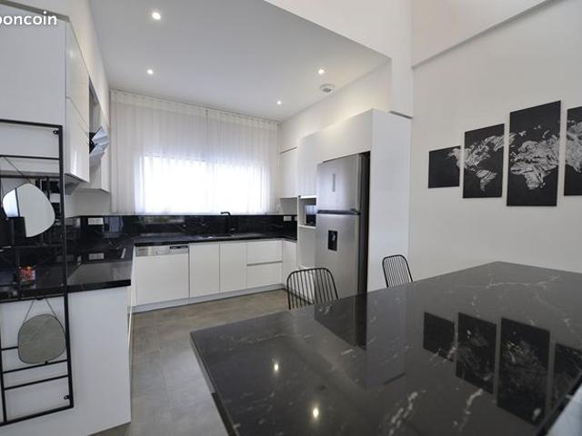 Maison 5 pièces 150 m²
