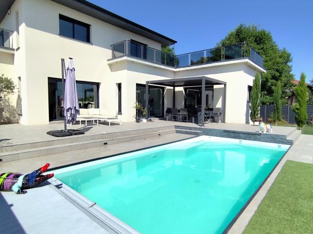 Maison 5 pièces 150 m²