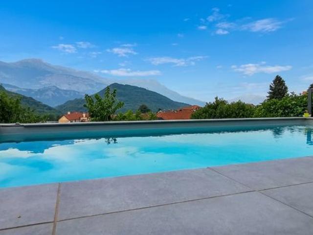 Maison 5 pièces 150 m²