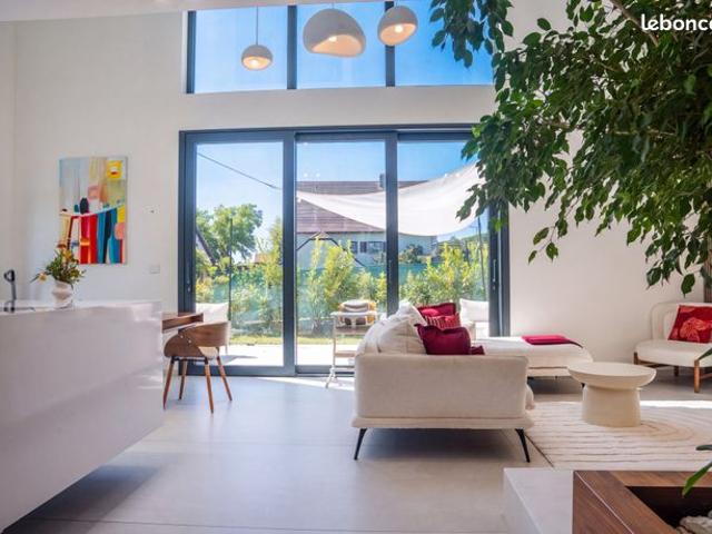 Maison 5 pièces 150 m²