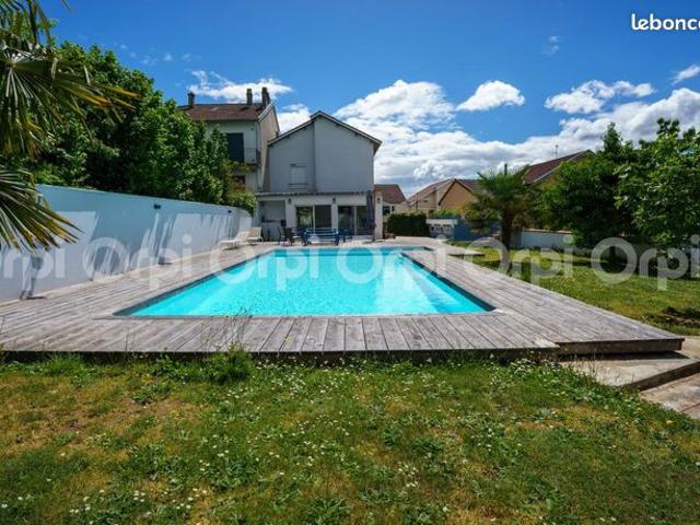 Maison 5 pièces 150 m²