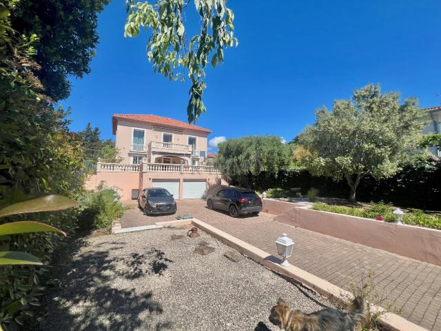 Maison 5 pièces 150 m²