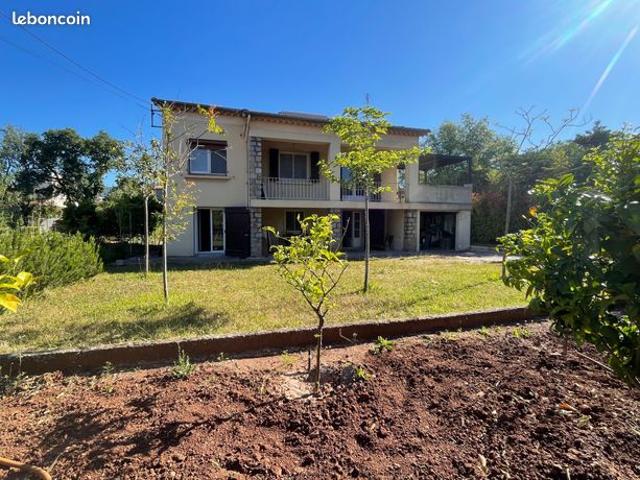 Maison 5 pièces 80 m²