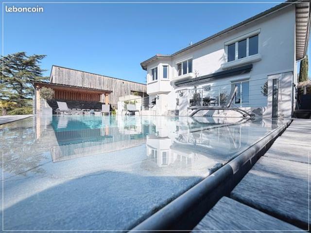 Maison 5 pièces 150 m²