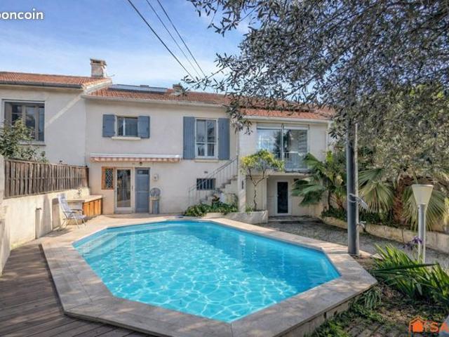 Maison 5 pièces 150 m²
