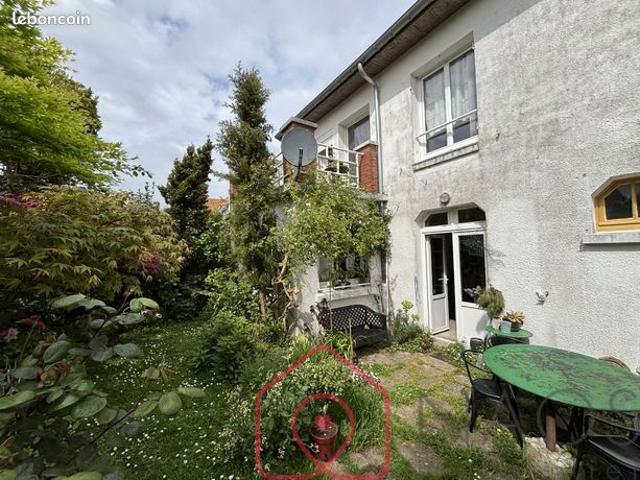 Maison 5 pièces 150 m²