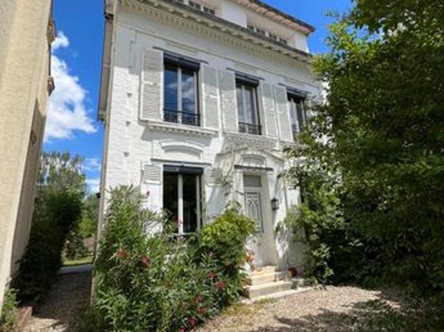 Maison 5 pièces 150 m²