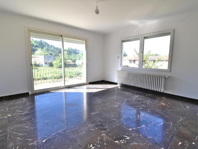 Maison 5 pièces, 150 m² à louer à Digne les Bains 04000