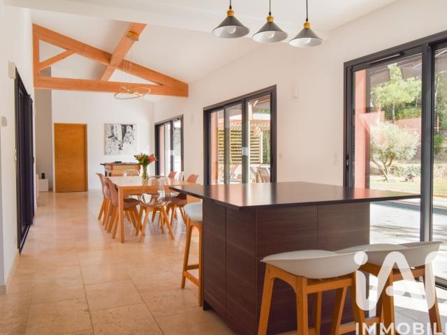 Maison 5 pièces, 150 m² à louer à Roquevaire 13360