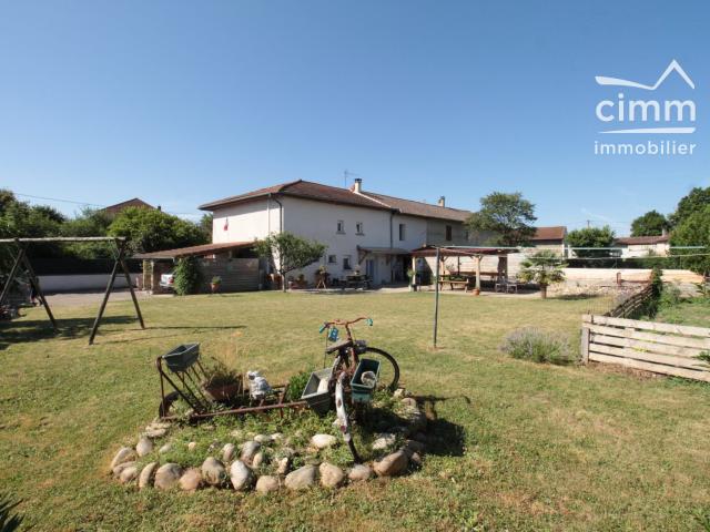 Maison 5 pièces 151 m²