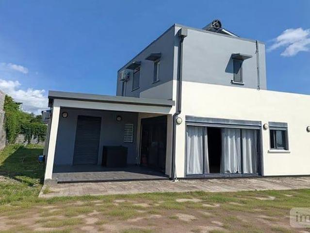 Maison 5 pièces 151 m²