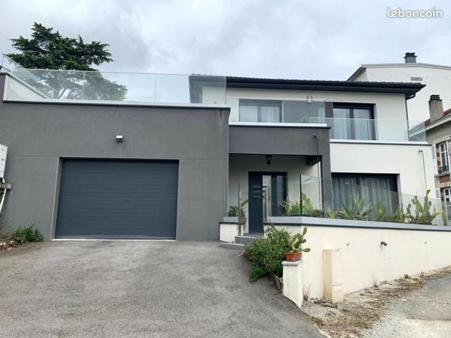 Maison 5 pièces 151 m²