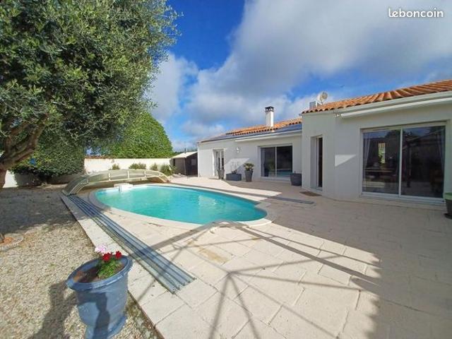 Maison 5 pièces 151 m²