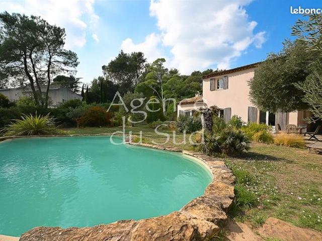 Maison 5 pièces 151 m²