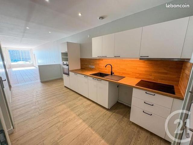 Maison 5 pièces 151 m²