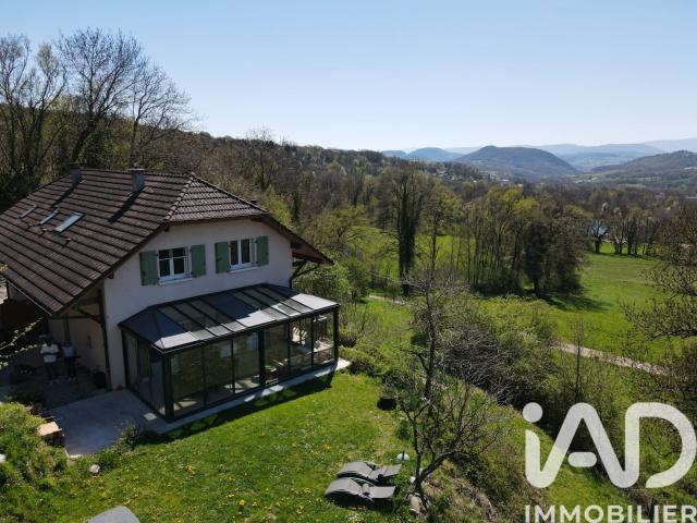 Maison 5 pièces 151 m²