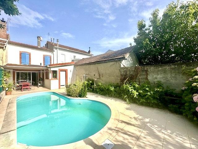 Maison 5 pièces 151 m²