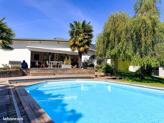 Maison 5 pièces 151 m²