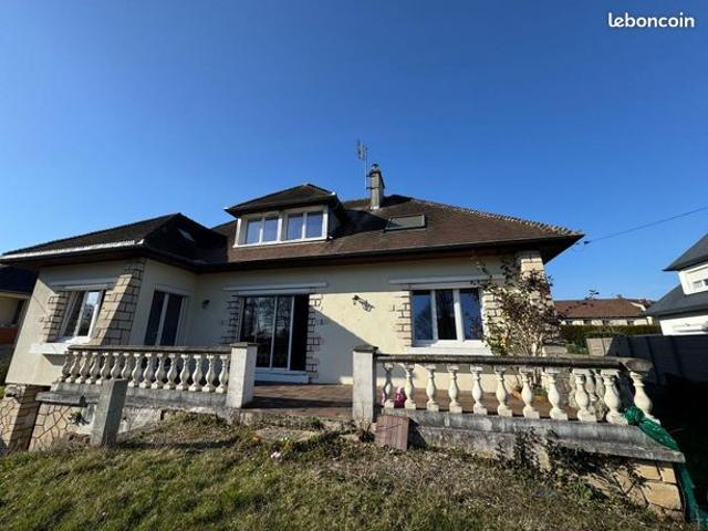Maison 5 pièces 151 m²