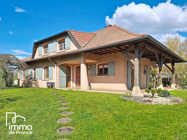 Maison 5 pièces 151 m²