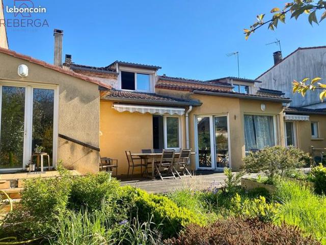 Maison 5 pièces 151 m²