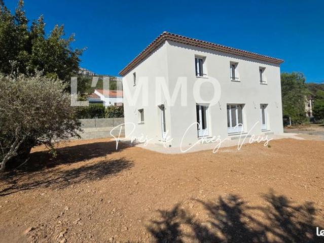 Maison 5 pièces 151 m²