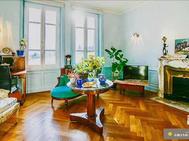 Maison 5 pièces 151 m²