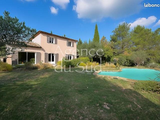 Maison 5 pièces 151 m²