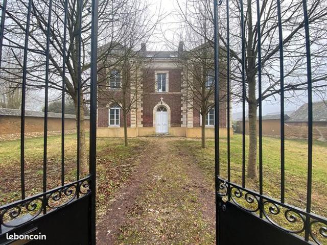 Maison 5 pièces 151 m²