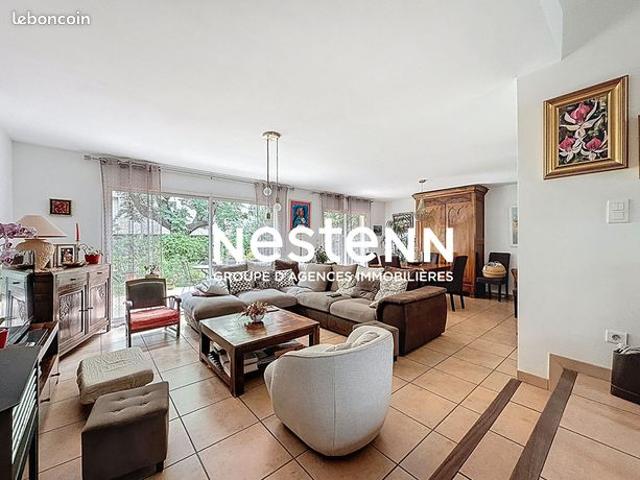 Maison 5 pièces 151 m²