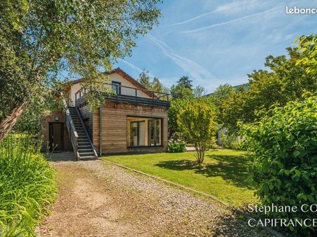 Maison 5 pièces 151 m²