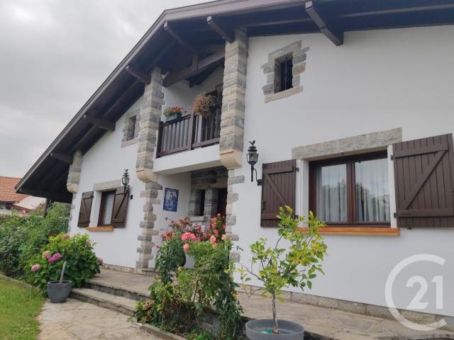 Maison 5 pièces 151 m²