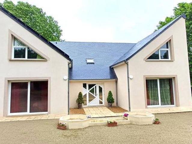 Maison 5 pièces 151 m²