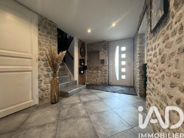 Maison 5 pièces 151 m²