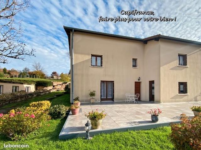 Maison 5 pièces 151 m²