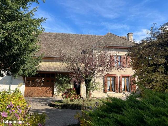 Maison 5 pièces 151 m²