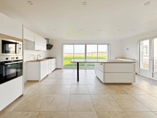 Maison 5 pièces 151 m²