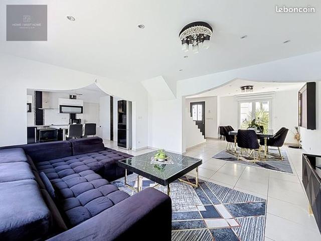 Maison 5 pièces 151 m²