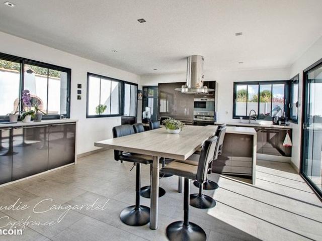 Maison 5 pièces 151 m²