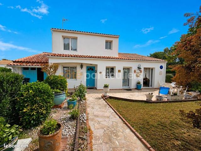 Maison 5 pièces 151 m²