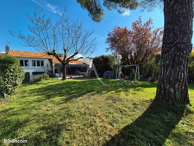 Maison 5 pièces 151 m²