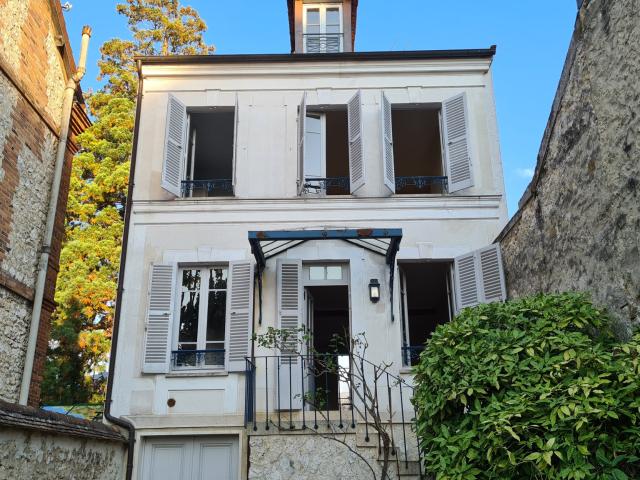 Maison 5 pièces 151 m²
