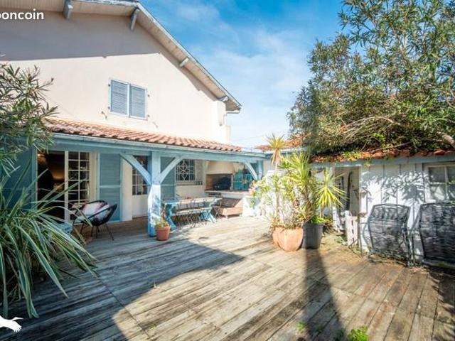 Maison 5 pièces 151 m²