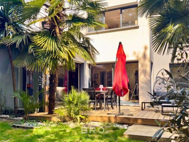 Maison 5 pièces 151 m²