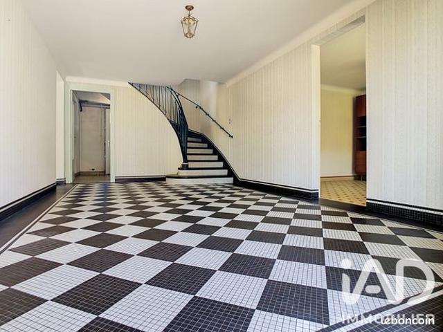 Maison 5 pièces 151 m²